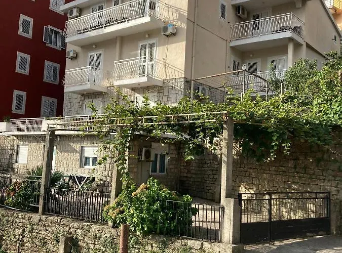 Guest House Garden